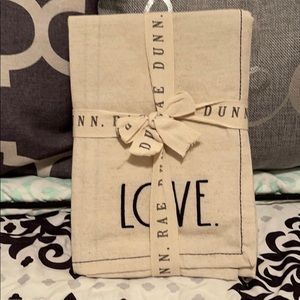 Rae Dunn Cloth napkins